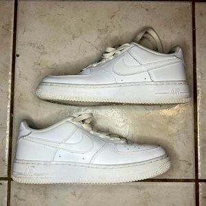 Nike Airforce 1 size 5Y